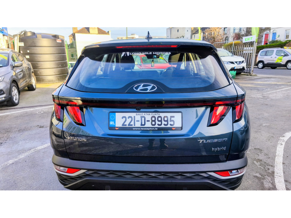 2022 Hyundai Tucson - image 4