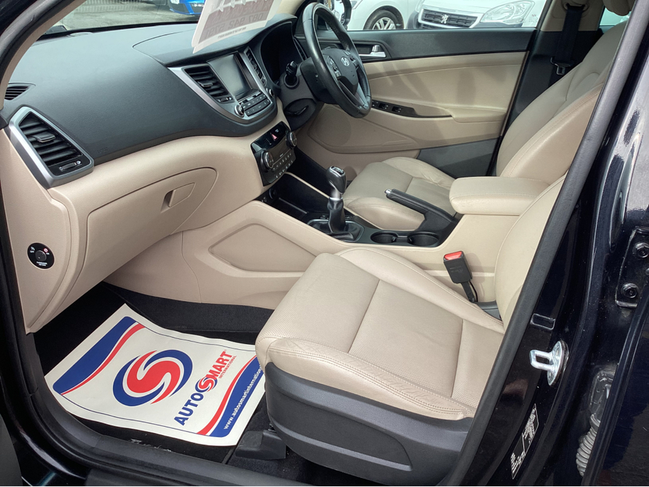 2017 Hyundai Tucson - image 16