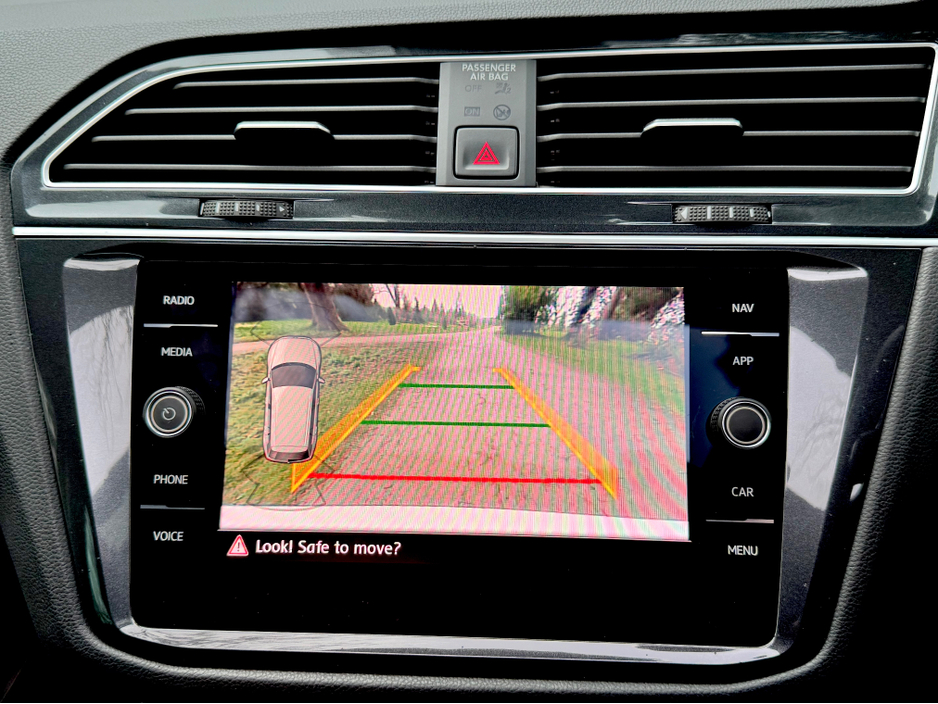 2019 Volkswagen Tiguan - image 45