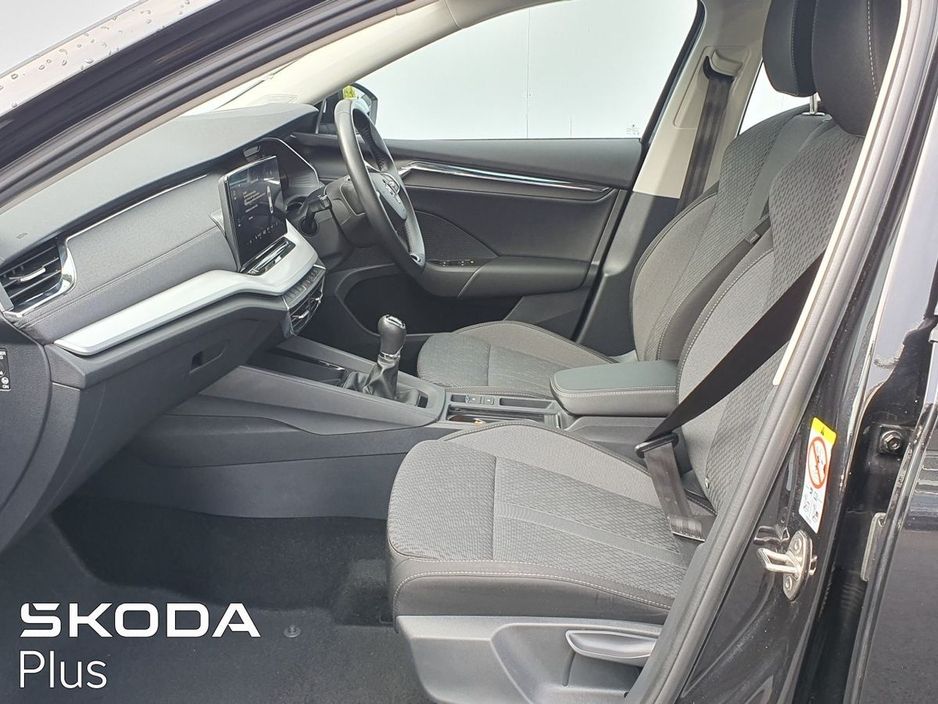 2024 Skoda Octavia - image 4