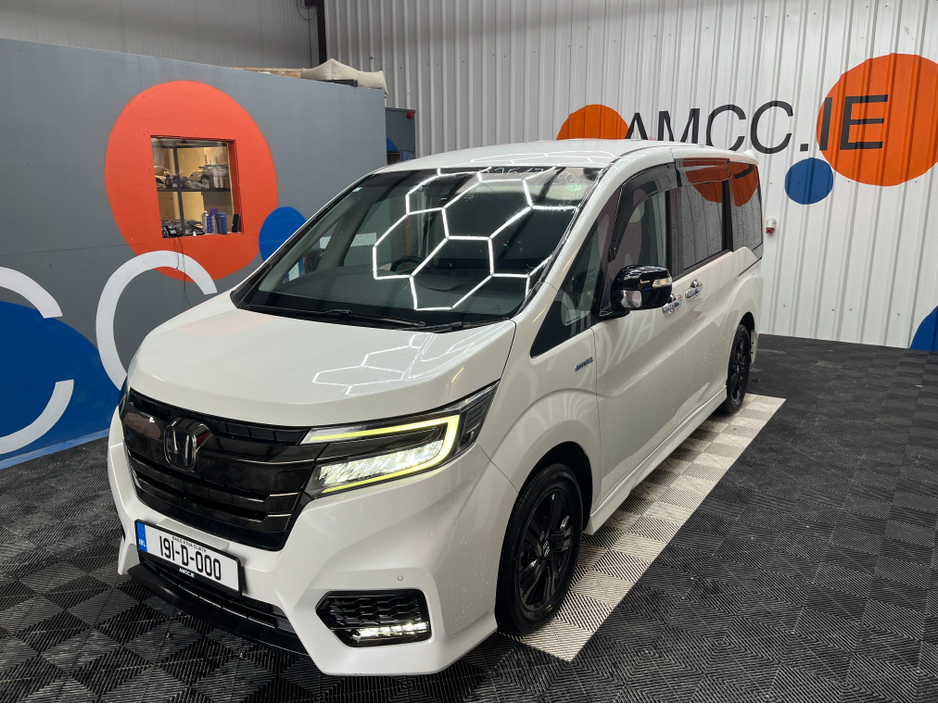 2019 Honda Stepwagon €25950 2019 HONDA STEPWAGON HYBRID G EX SENSING BLACK STYLE 2.0 AUTOMATIC / CRUISE CONTROL / REVERSE CAMERA / AUTOMATIC DOORS / 7 SEATS €25,950