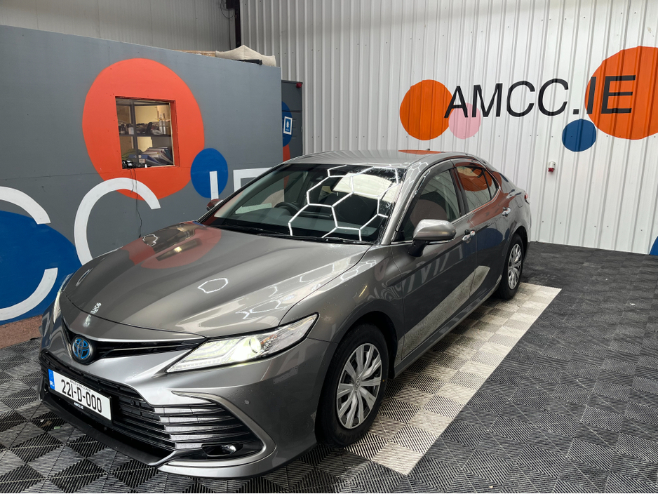 2022 Toyota Camry - image 5