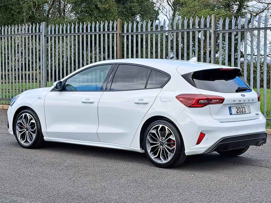 2023 Ford Focus - image 7