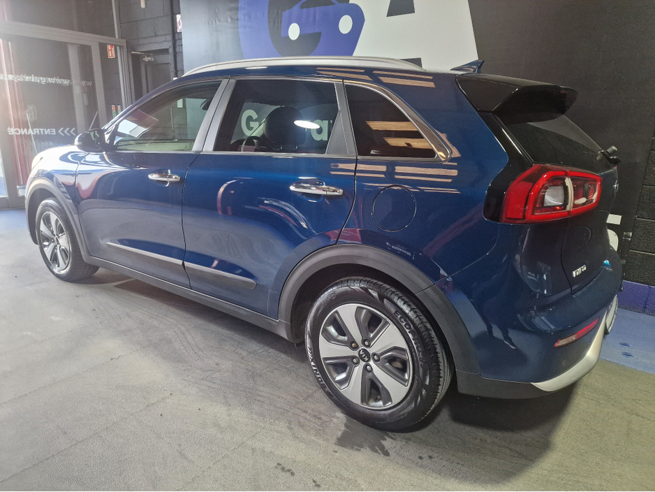 2019 Kia Niro - image 6