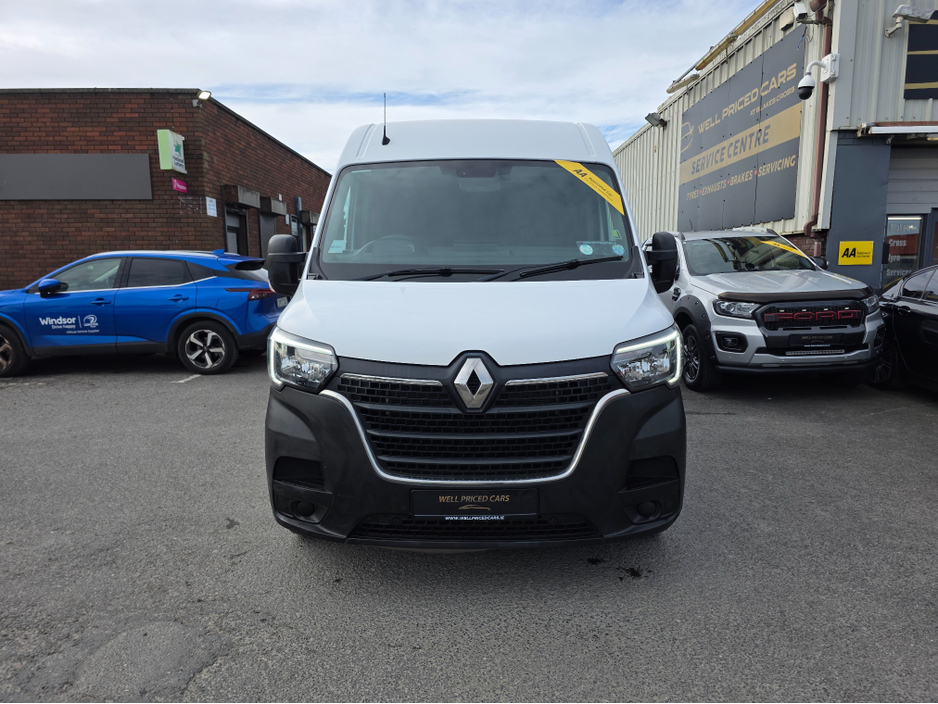 2019 Renault Master - image 3