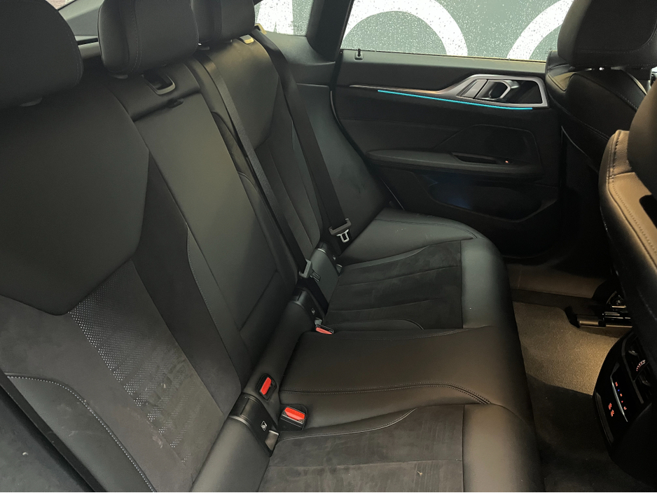 2022 BMW i4 ONLY 20K KMS 2022 BMW I4 40EDRIVE M SPORTS AUTOMATIC / CRUISE CONTROL / 360° PARKING CAMERA / ELECTRIC MEMORY & HEATED SEATS / PADDLE SHIFTERS / BMW APPS AND APPLE CARPLAY €36,950