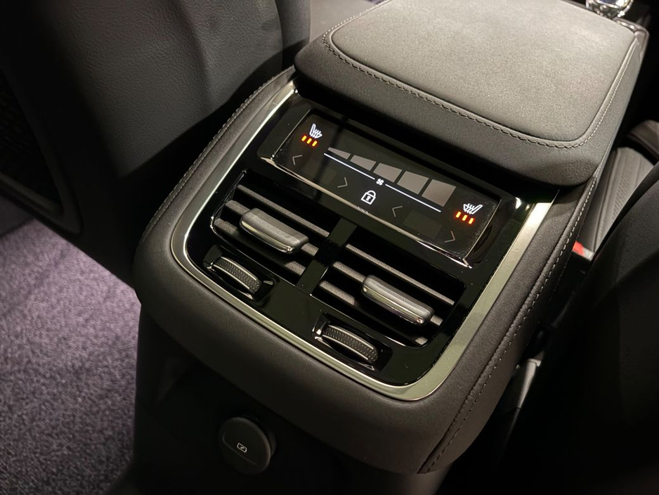 2025 Volvo XC90 T8 PLUS AWD=VAPOUR GREY//PAN ROOF//AS NEW=2 YEAR WARRANTY=TAILORED FINANCE PACKAGES INCL PCP AVAILABLE=TRADE IN'S WELCOME €79,995