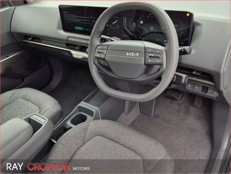 2026 Kia EV3 - image 2