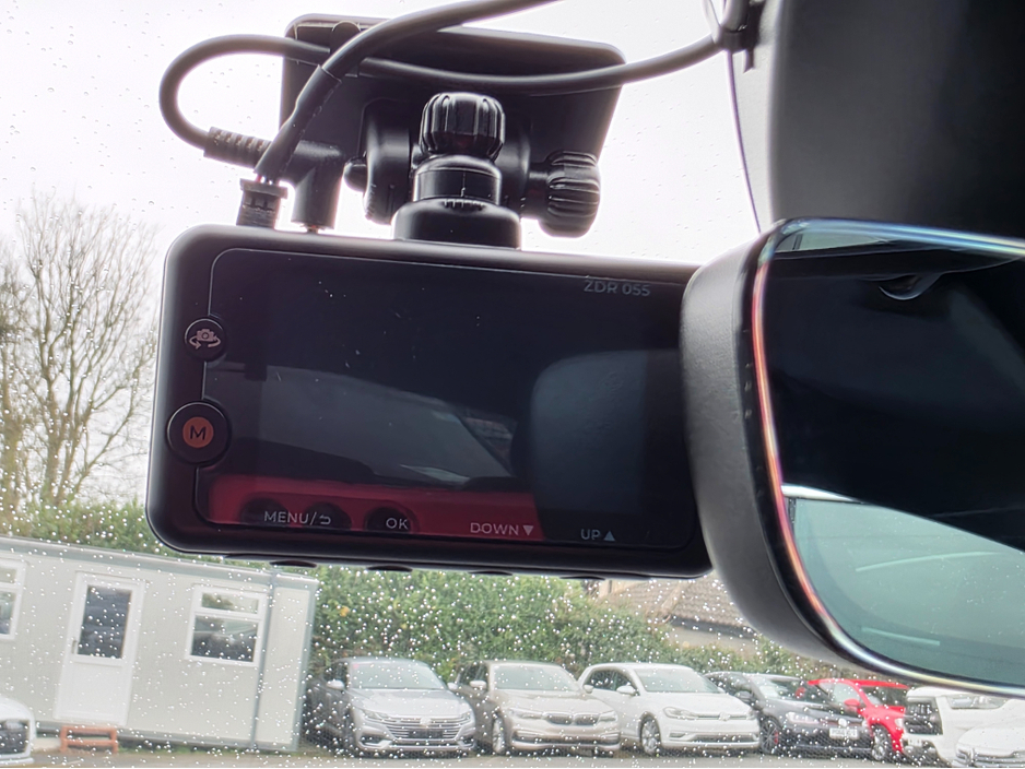 2017 Volkswagen Arteon - image 33