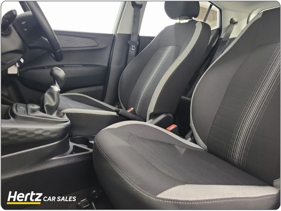 2024 Hyundai i10 - image 5