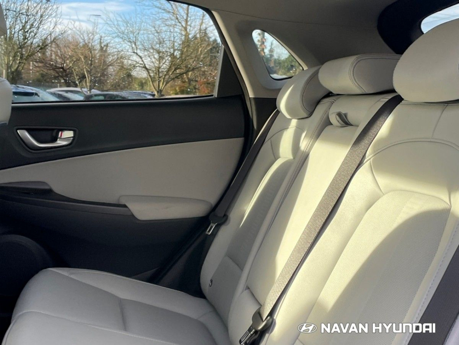 2022 Hyundai Kona EV Premium 64 kWh €21,850