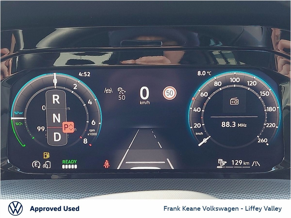 2025 Volkswagen Golf - image 18