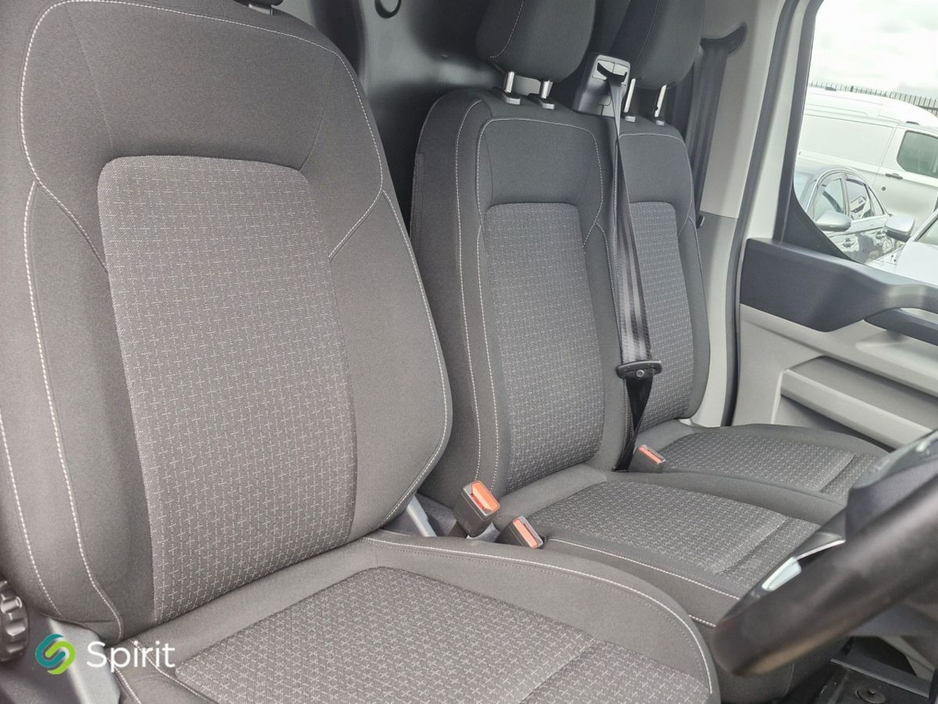 2025 Ford Transit - image 17