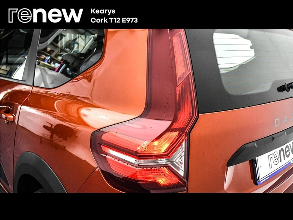 2022 Dacia Jogger Comfort TCe 110 €19,500