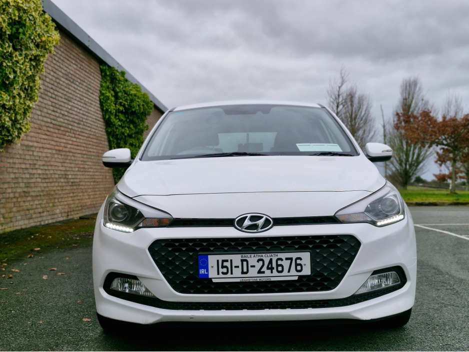 2015 Hyundai i20 - image 4