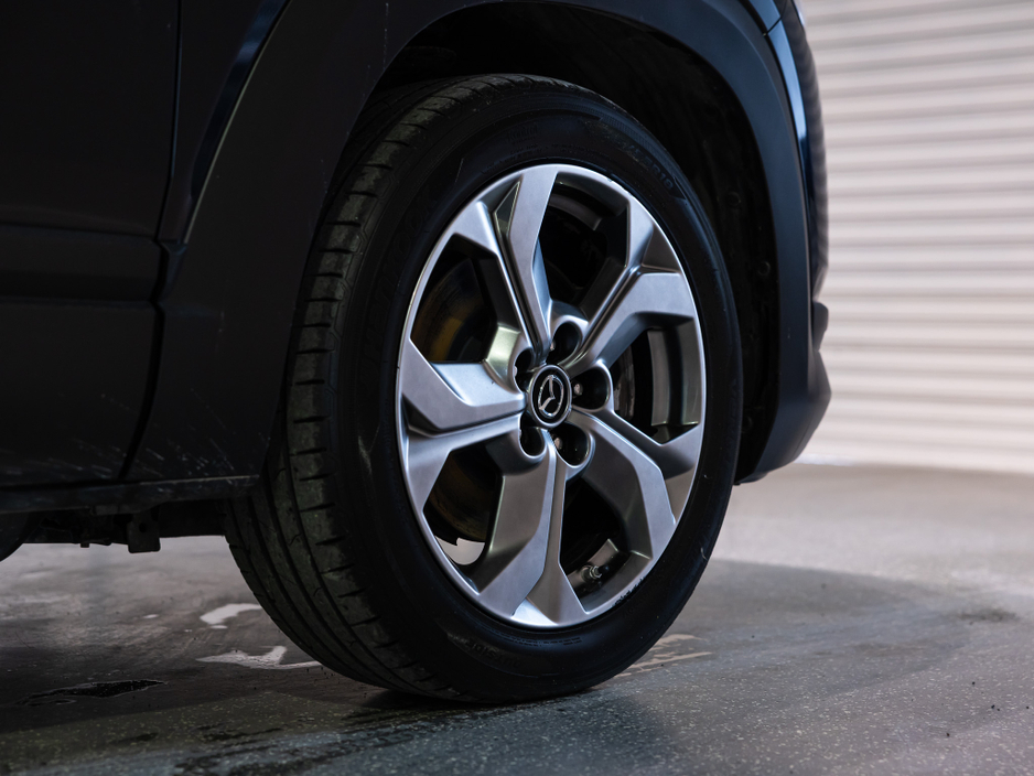 2021 Mazda MX-30 - image 11