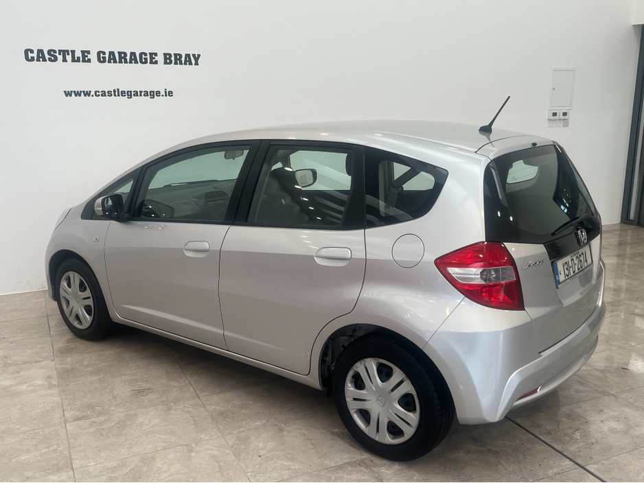 2013 Honda Jazz - image 6