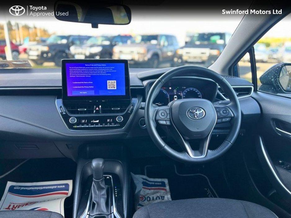 2024 Toyota Corolla - image 8