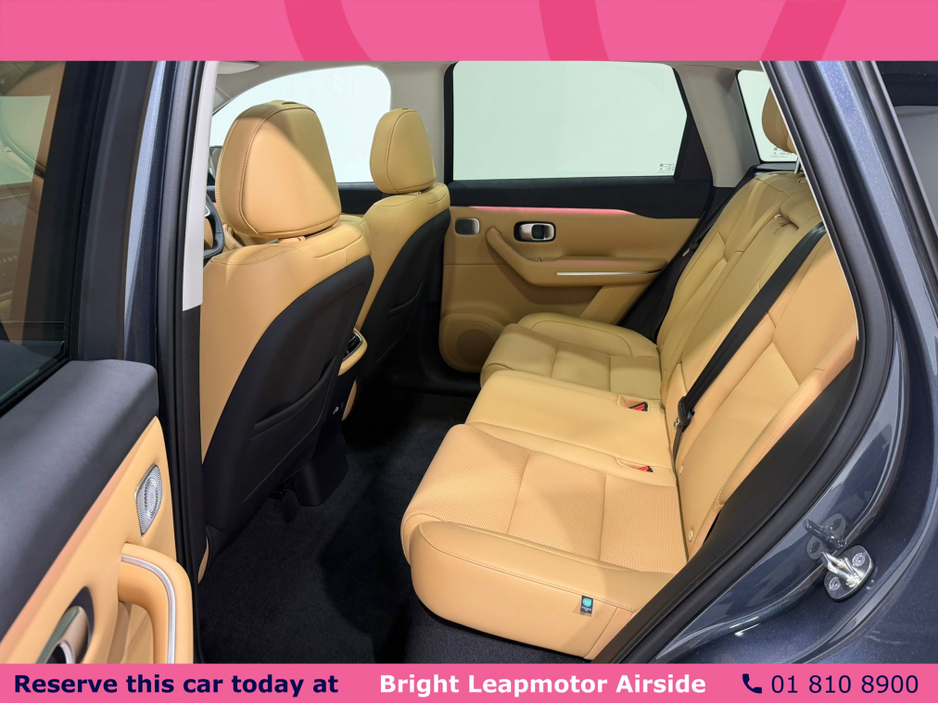 2026 Leapmotor C10 - image 17