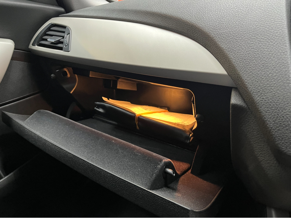 2015 BMW 1 Series - image 15