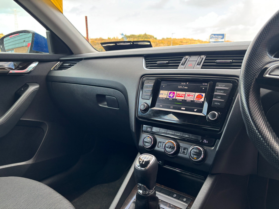 2016 Skoda Octavia - image 10
