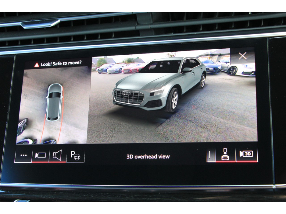 2023 Audi Q8 - image 6