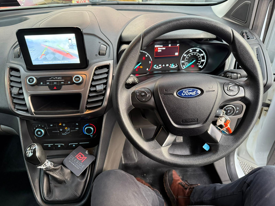 2021 Ford Transit Connect 210 TREND TDCI LWB , ONLY 49K MILES , REVERSE CAMERA , PARKING SENSORS , PLY LINED , FRESHLY SERVICED , NEW DOE ,  COLOUR CODED , FINANCE FROM €72 p/w & €3,450 DEPOSIT / TRADE IN. €14,950