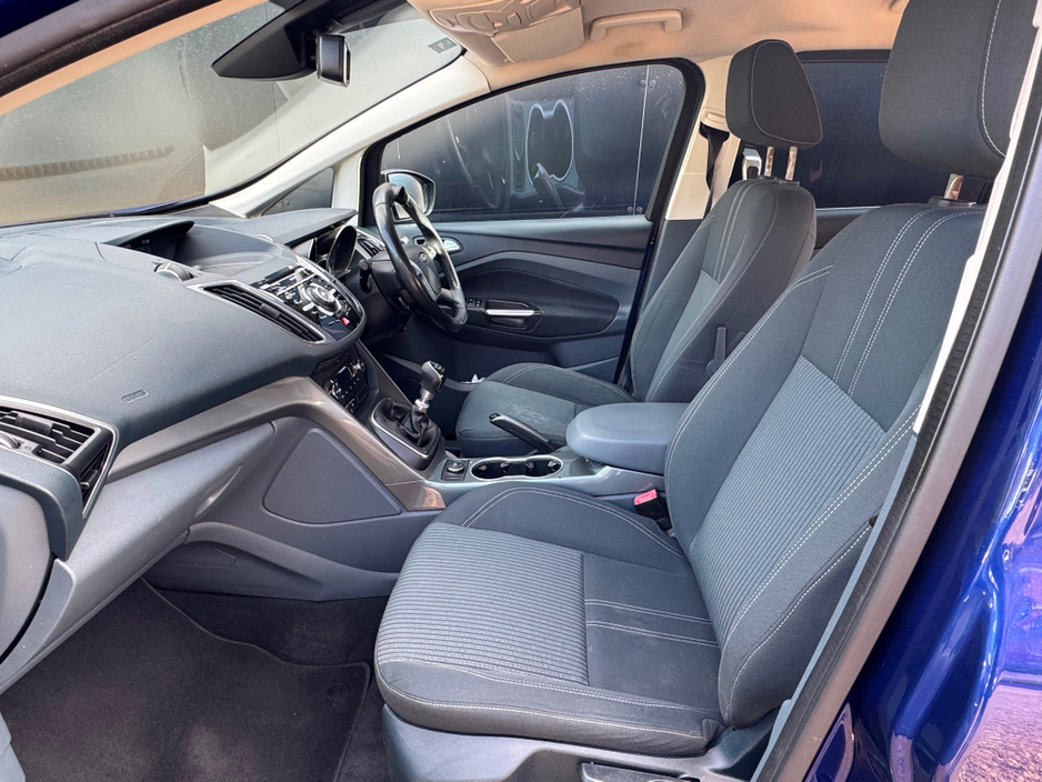 2015 Ford Grand C-Max - image 14