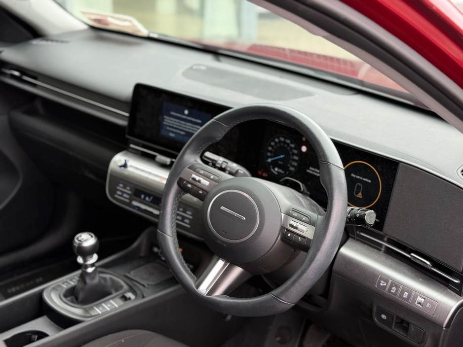 2024 Hyundai Kona - image 3