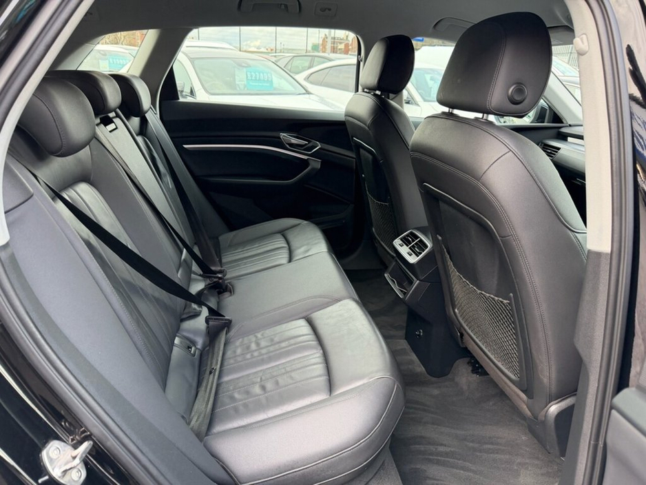 2022 Audi e-tron - image 26