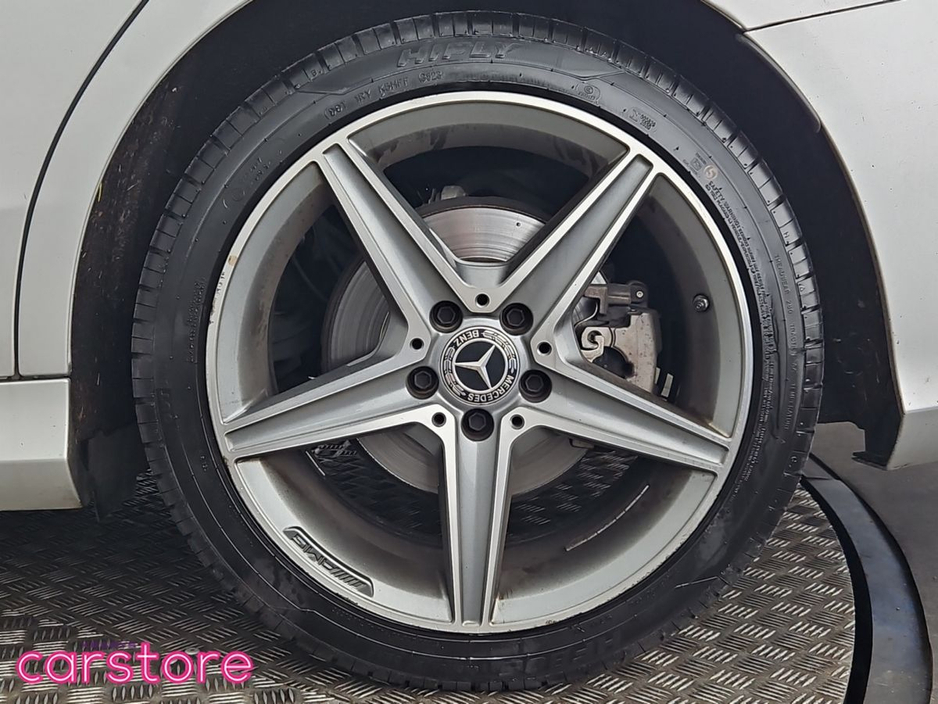 2019 Mercedes-Benz C Class - image 14