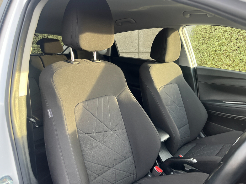 2023 Hyundai Bayon EXECUTIVE AUTOMATIC 1.0 PETROL //HEATED SEATS AND STEERING WHEEL//REVERSE CAMERA// €20,950