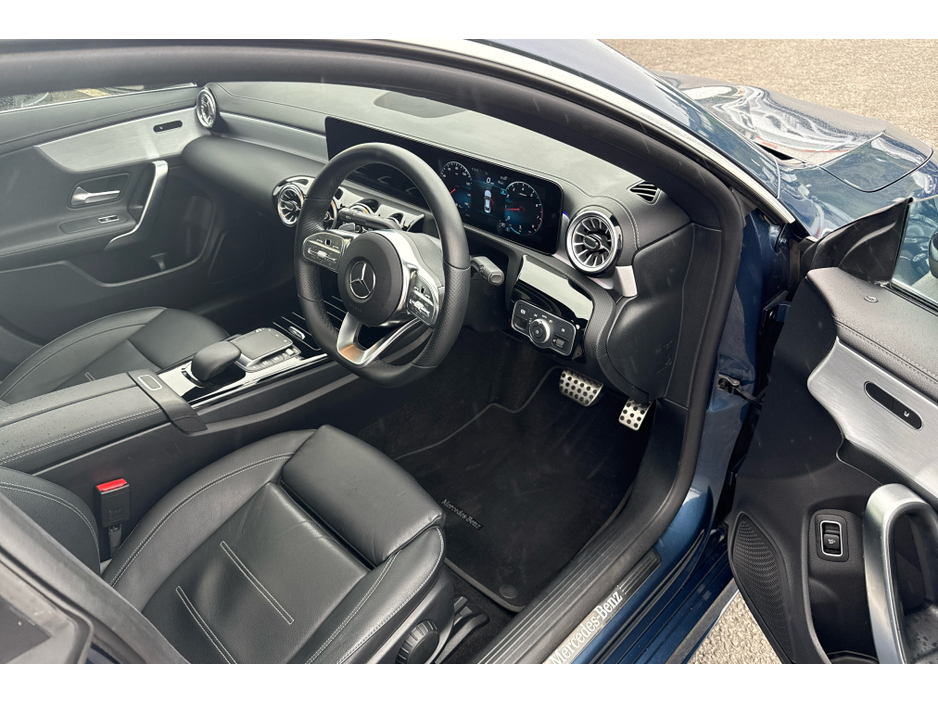 2022 Mercedes-Benz CLA Class - image 2