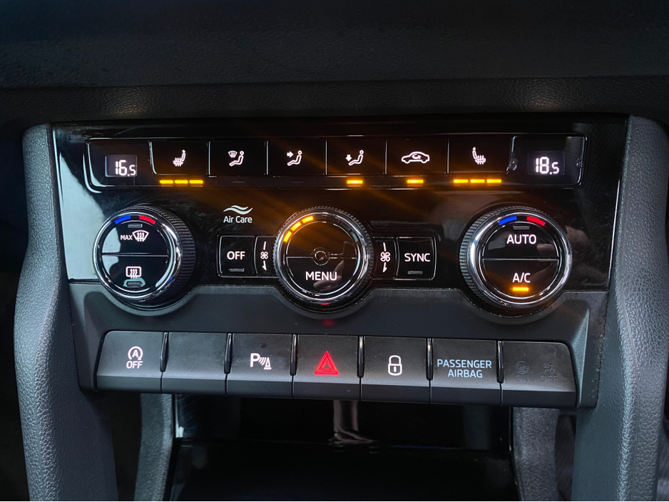 2023 Skoda Karoq SPORT 2.0 TDI 115HP DSG 5 5DR AUTO €33,995