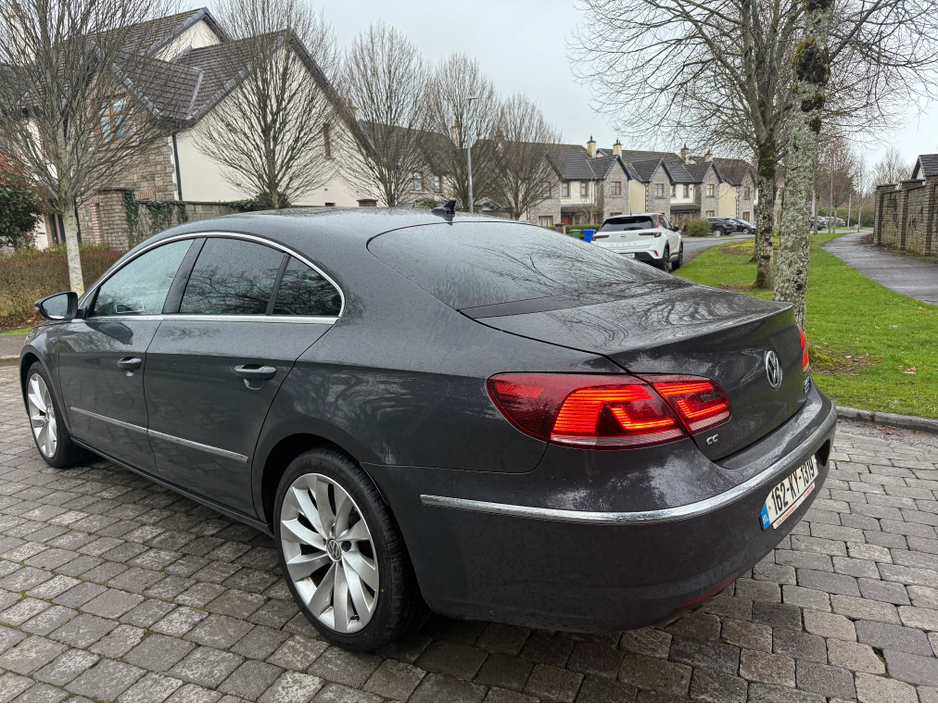 2016 Volkswagen CC - image 4