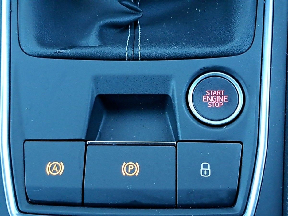 2021 SEAT Leon Xcellence Model 2.0 Diesel 115 Bhp. €22,950