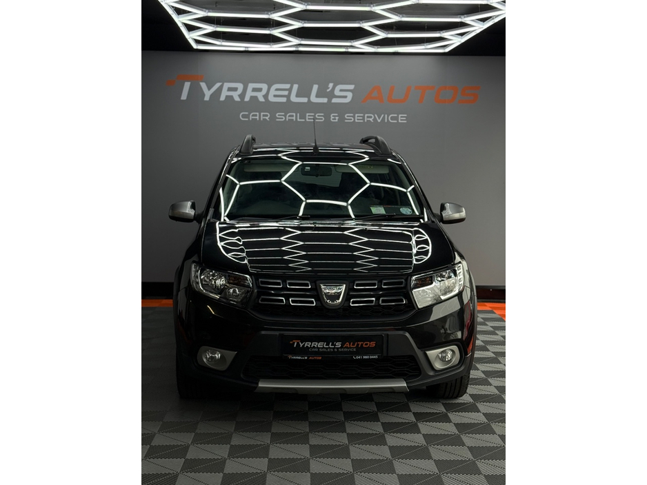 2019 Dacia Sandero - image 3