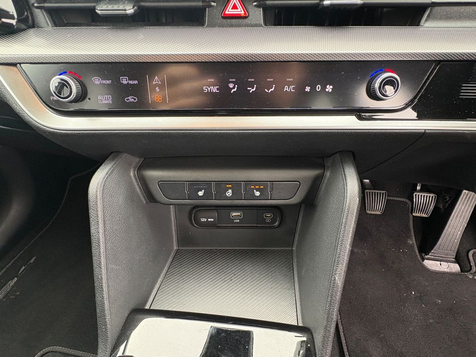 2023 Kia Sportage - image 16