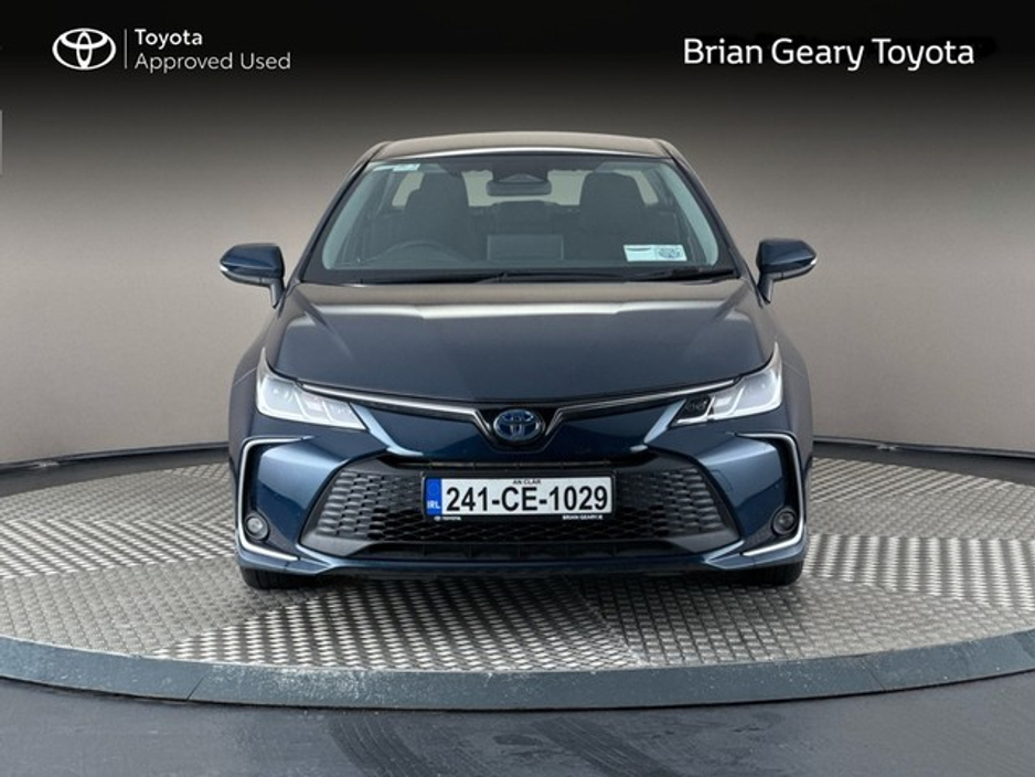 2024 Toyota Corolla HYBRID LUNA SALOON €27,950