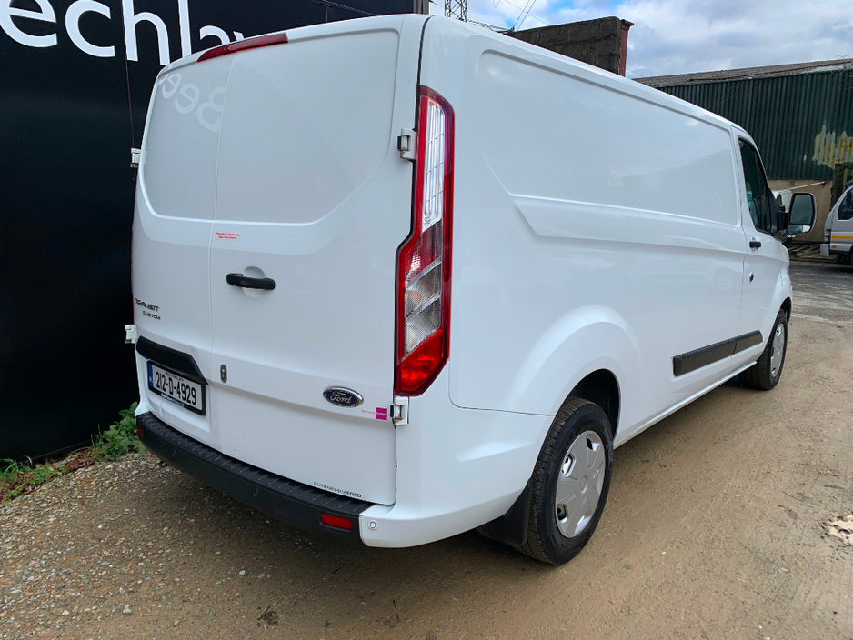 2021 Ford Transit Custom 2.0 TDCI 105 PS LWB TREND // PRICE EXCL. VAT // GREAT CONDITION // 05/26 CVRT // AIR CON, HEATED SEATS AND CRUISE CONTROL // €13,780