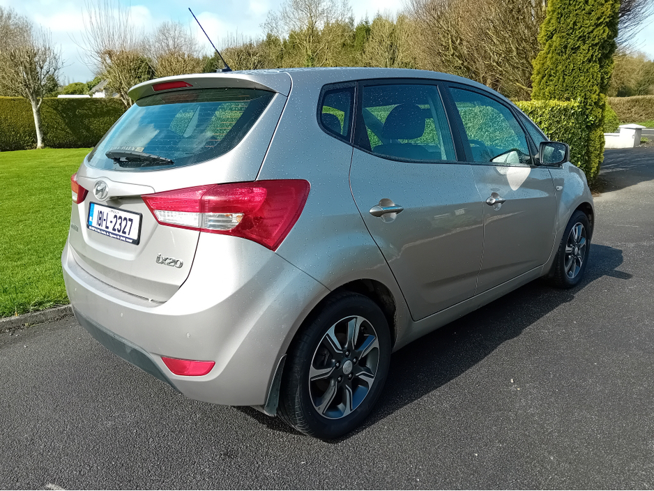 2018 Hyundai ix20 - image 11