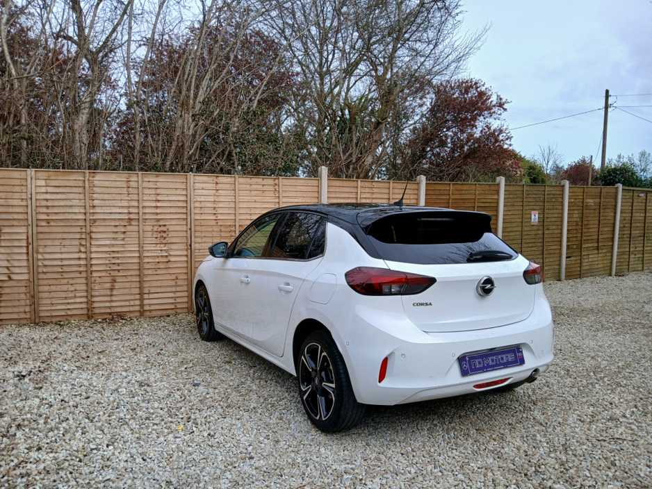 2022 Opel Corsa - image 7