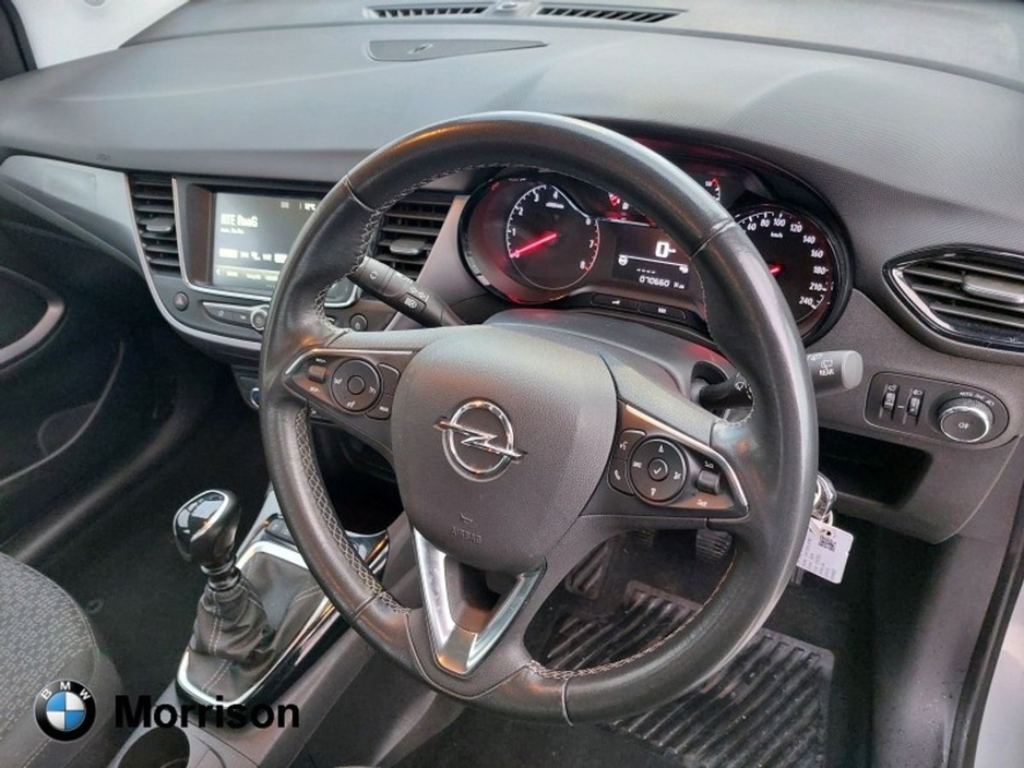 2023 Opel Crossland - image 13