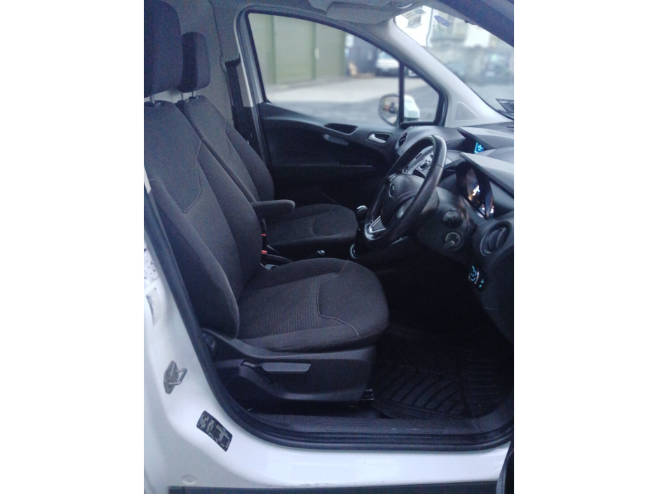 2017 Ford Transit Courier  €6,995