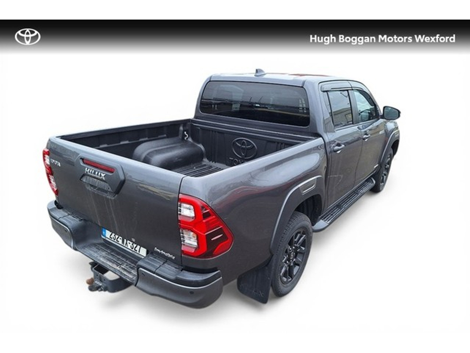 2023 Toyota Hilux - image 19