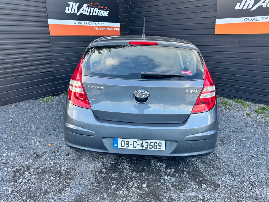 2009 Hyundai i30 - image 5