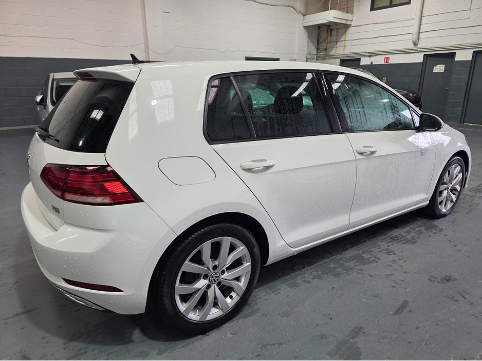 2018 Volkswagen Golf Highline €18,950