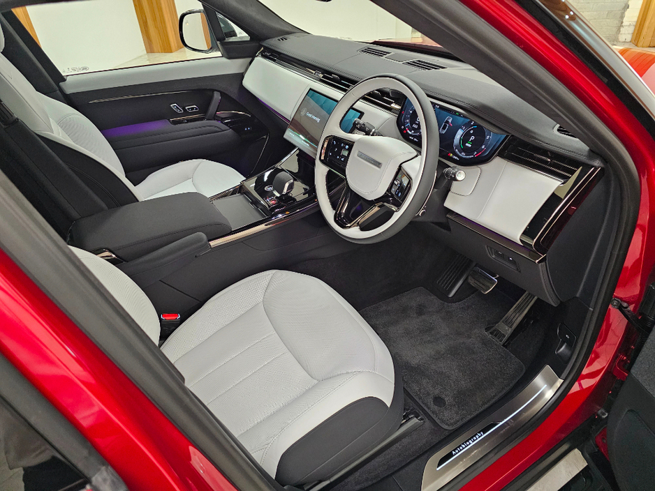 2024 Land Rover Range Rover Sport - image 10