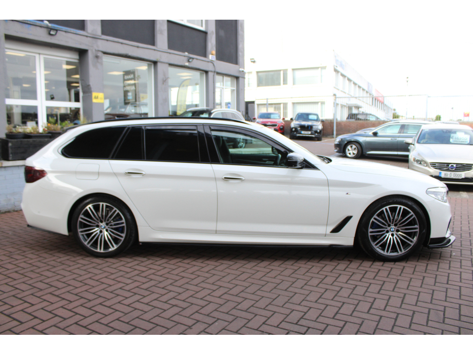 2017 BMW 5 Series 523DM-SPORT PLUS PACK AUTOMATIC // LOADS OF EXTRAS // STUNNING CAR WITH ONLY 137,000 KMS // BUY WITH CONFIDENCE AA AND SIMI APPROVED DEALER 2015 // FINANCE ARRANGED // ALL TRADE INS WELCOME  // €26,950