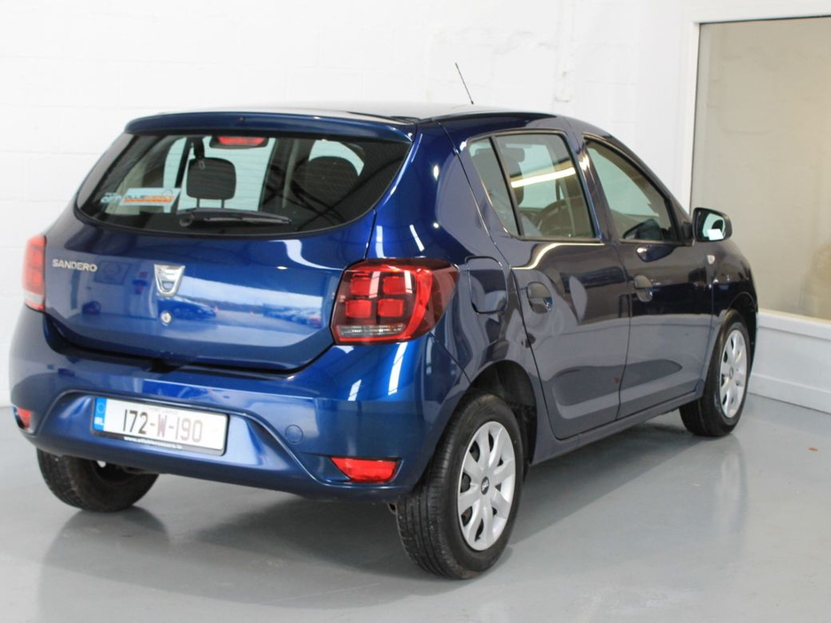 2017 Dacia Sandero - image 6